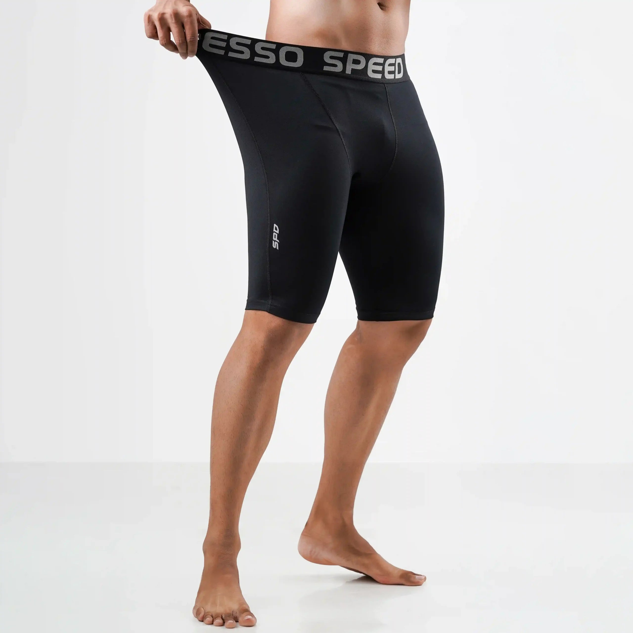 COMPRESSION TIGHT - SHORT