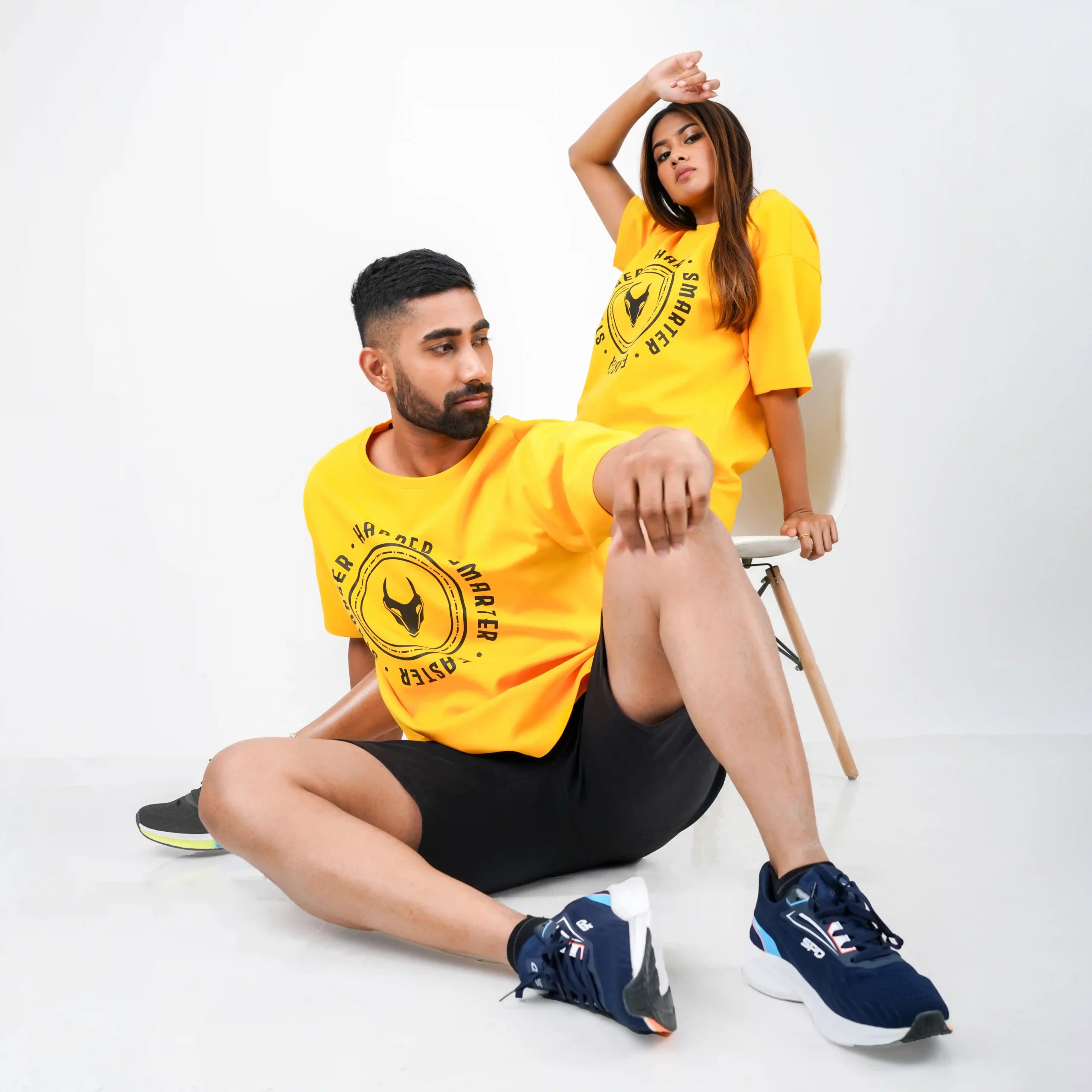 ROUND BULL OVERSIZE TEE – UNISEX