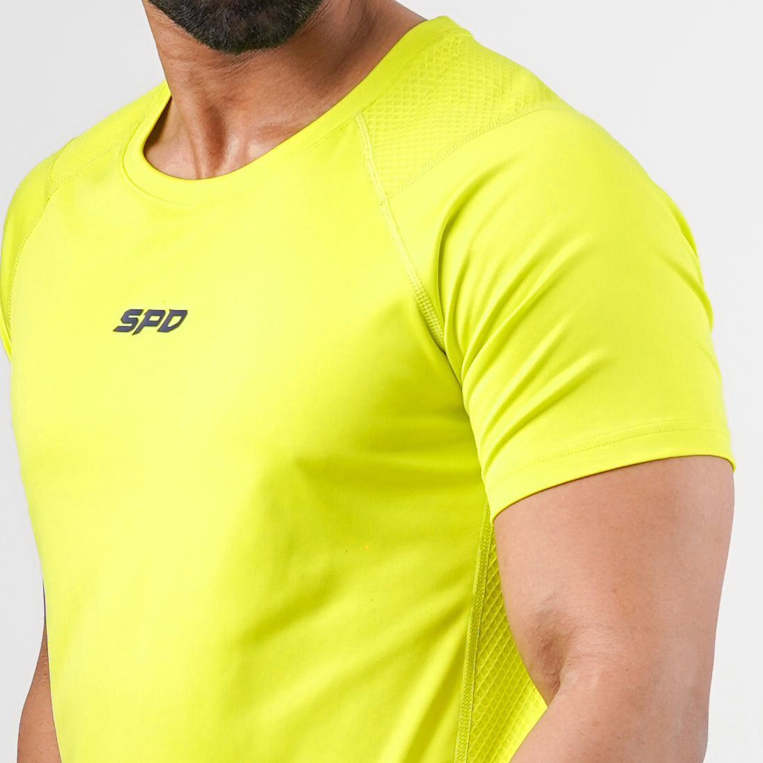 LUM YELLOW PERFORMANCE TEE