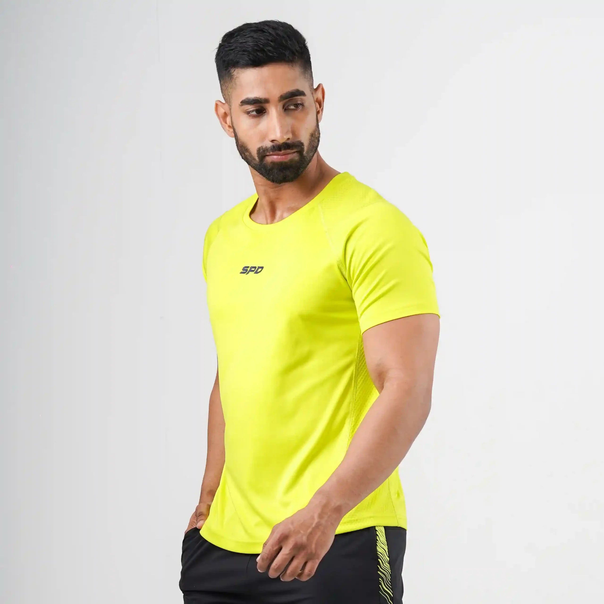 LUM YELLOW PERFORMANCE TEE