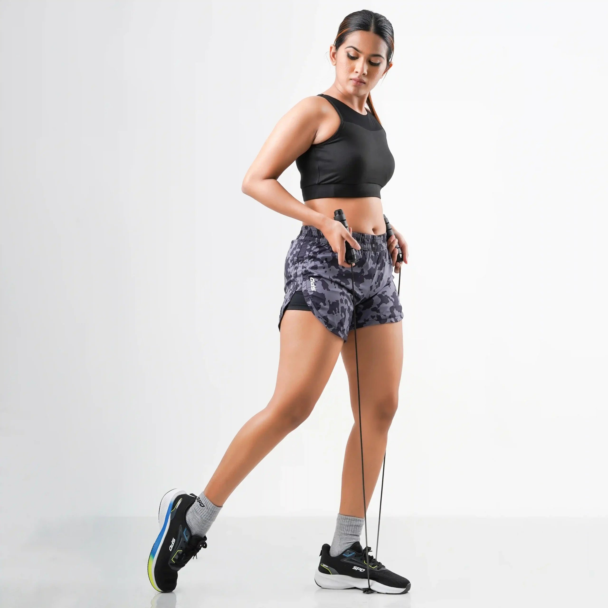 SPORTS BRA - BLACK ZIPPER