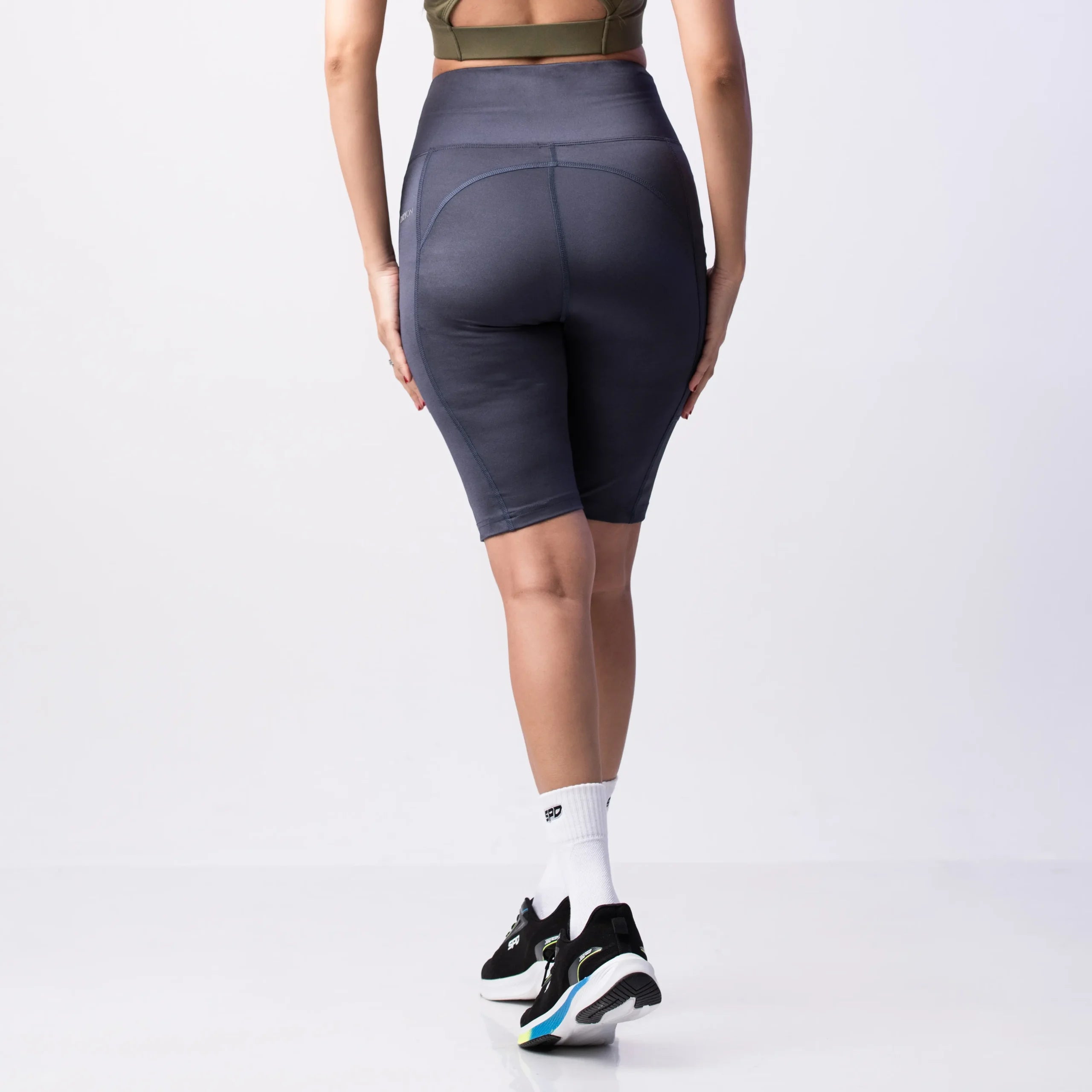 WOMEN COMPRESSION SHORTS - GREY